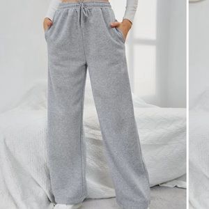 Wide leg sweatpants